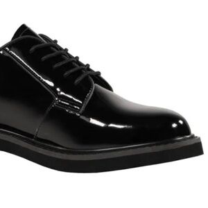 Black Leather Oxford Shoes with Closed Lacing